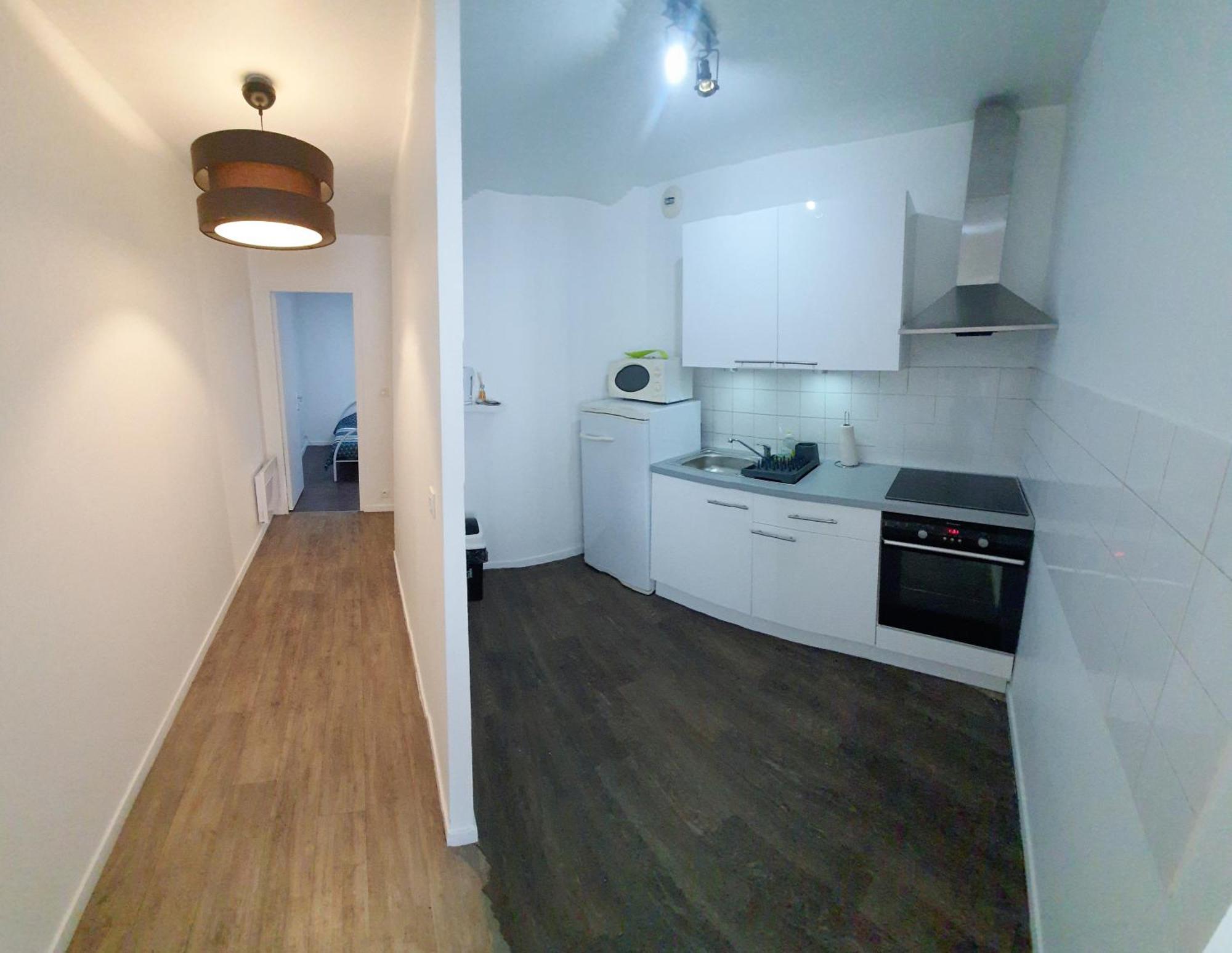 Lumineux & Convivial Apartment บัวร์ ภายนอก รูปภาพ
