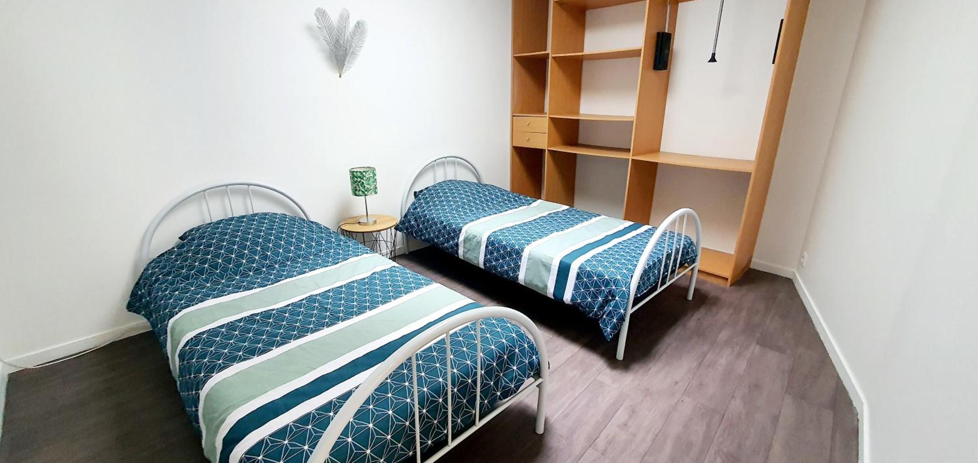 Lumineux & Convivial Apartment บัวร์ ภายนอก รูปภาพ