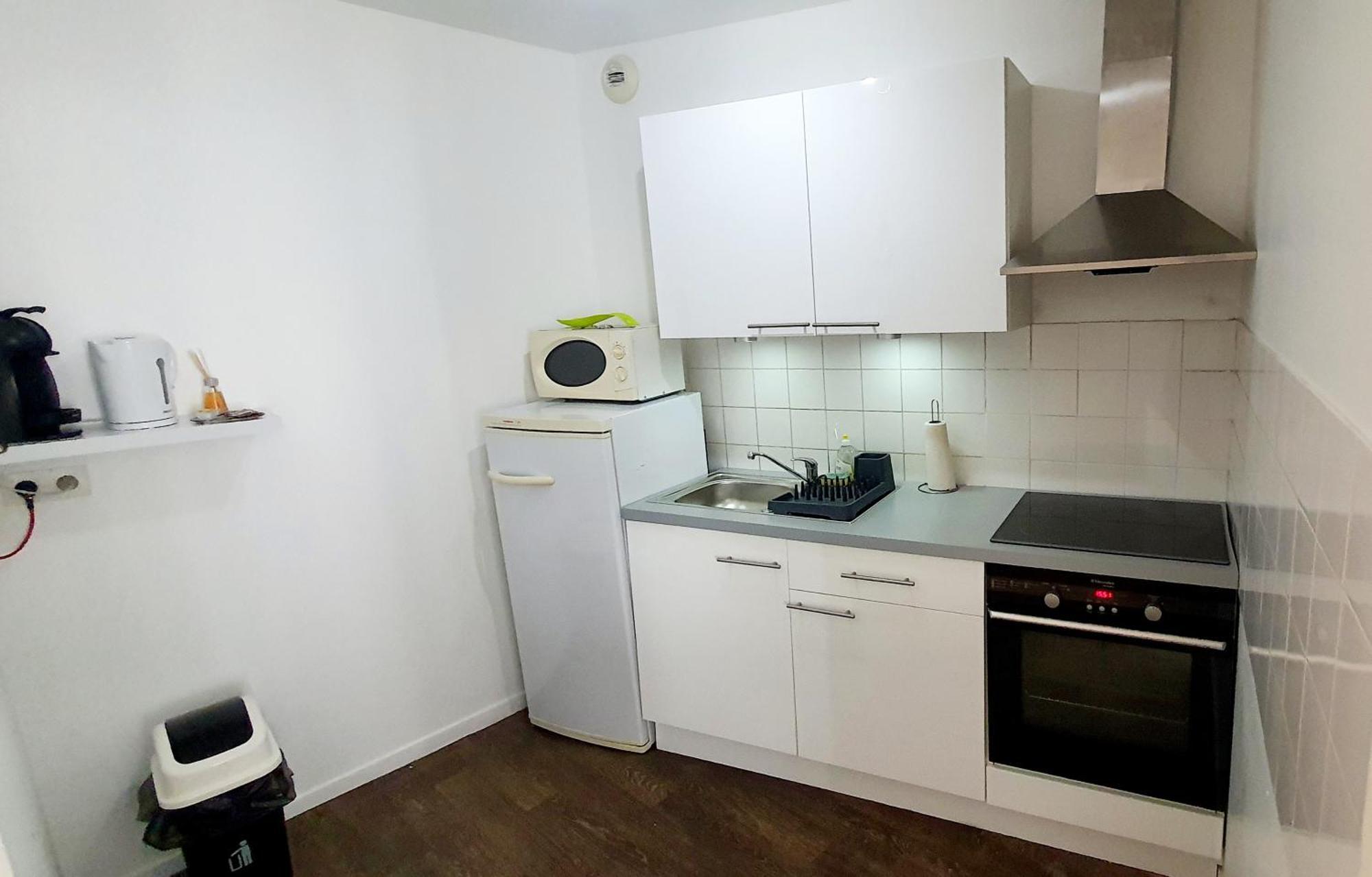 Lumineux & Convivial Apartment บัวร์ ภายนอก รูปภาพ
